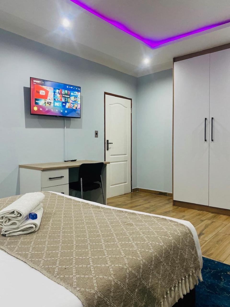 Airport Imperial Guest House Kempton Park Ngoại thất bức ảnh